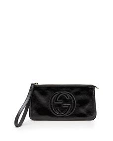 gucci soho soft patent leather wristlet